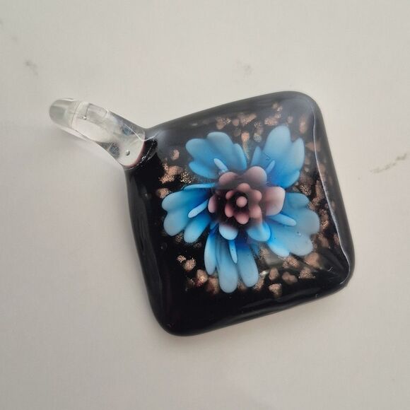 Murano Glass Pendant with Blue Flower Design - Picture 3 of 16